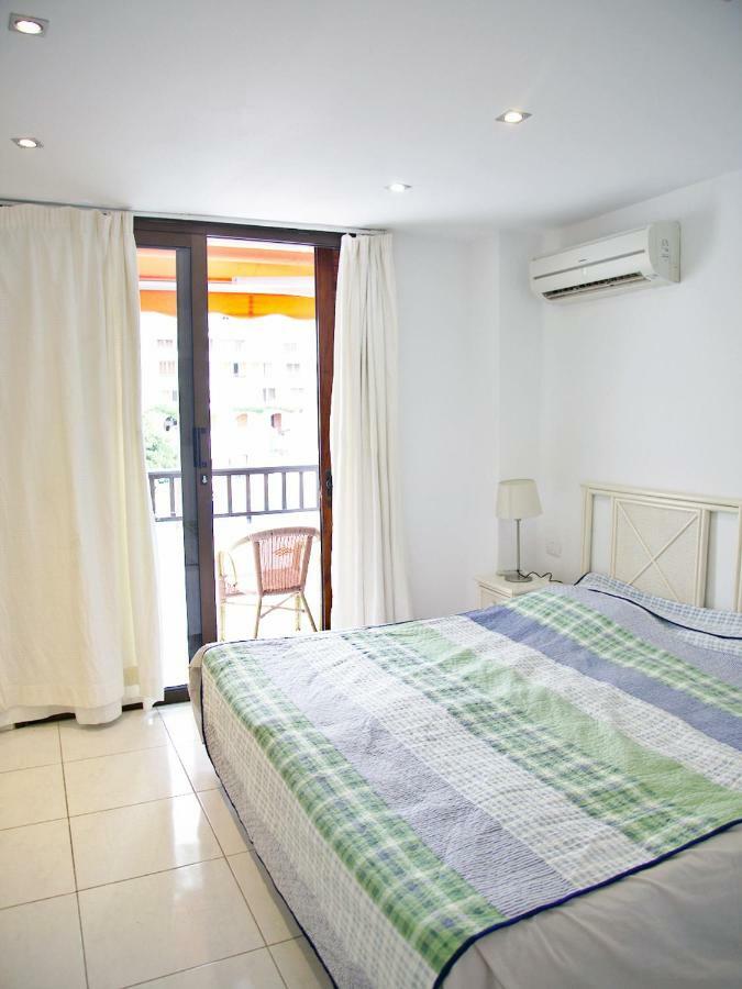 2 Min Walk To Beach - Private Solarium Bungalow 아데제 외부 사진
